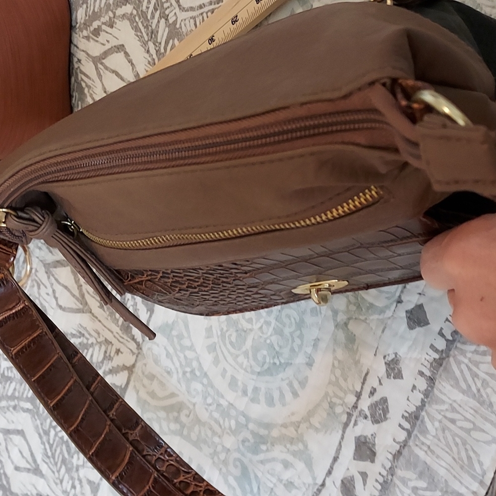 Handbag - Picture 12 of 12